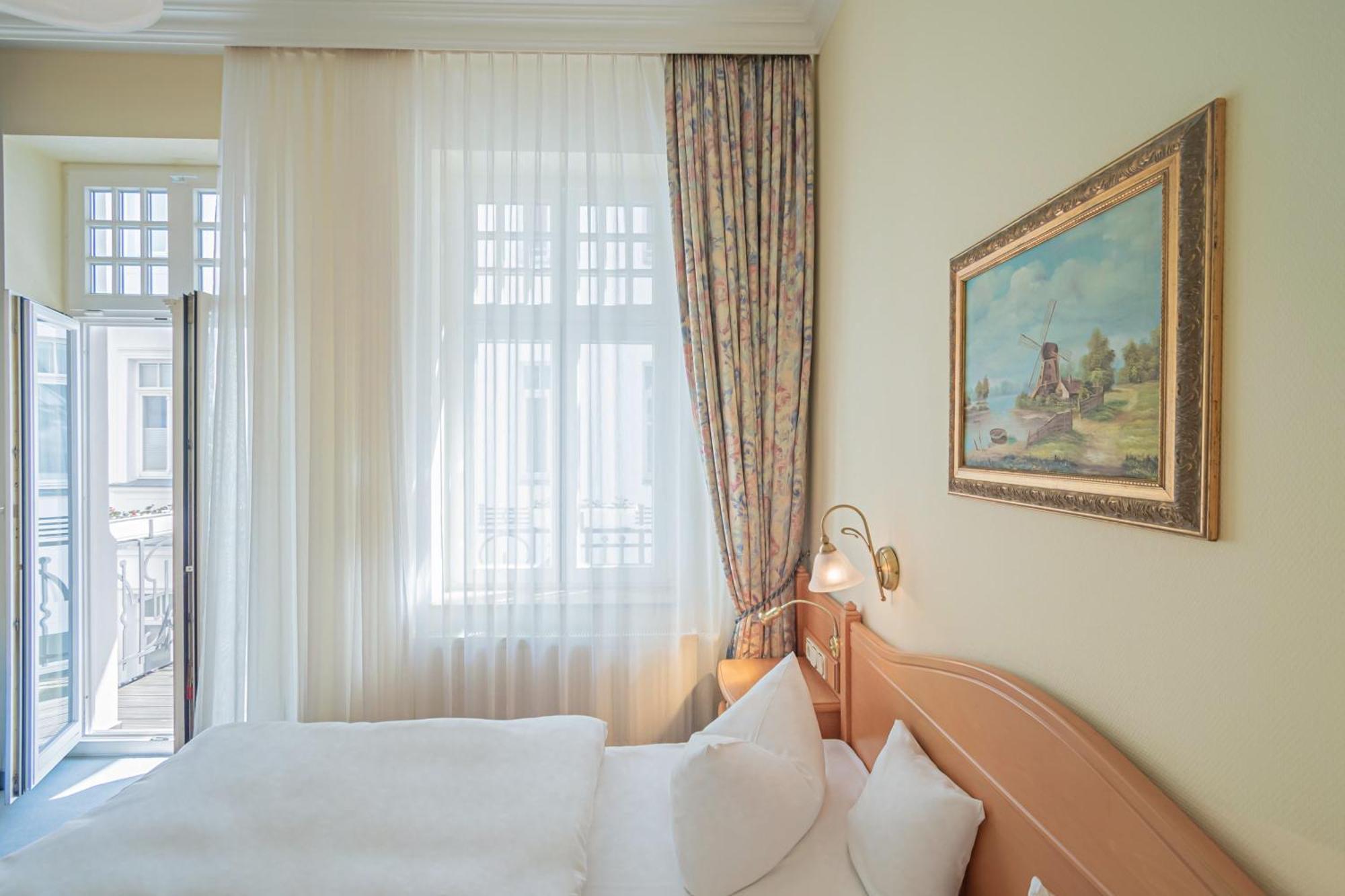 Hotel Imperial Ruegen Binz Room photo